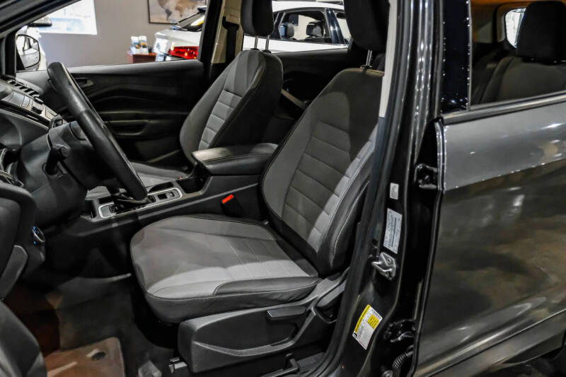 2019 Ford Escape S