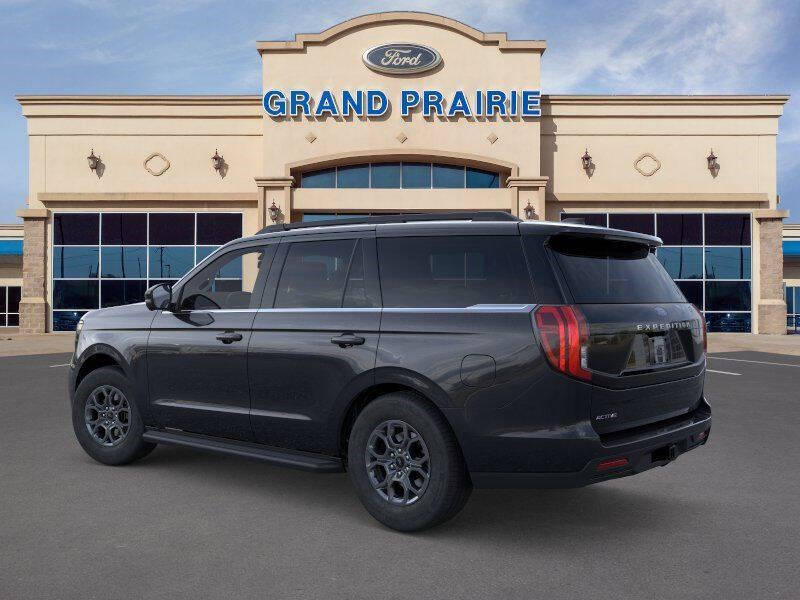 2026 Ford Expedition Active