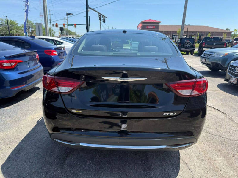 2015 Chrysler 200 Limited