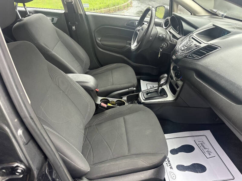 2016 Ford Fiesta SE