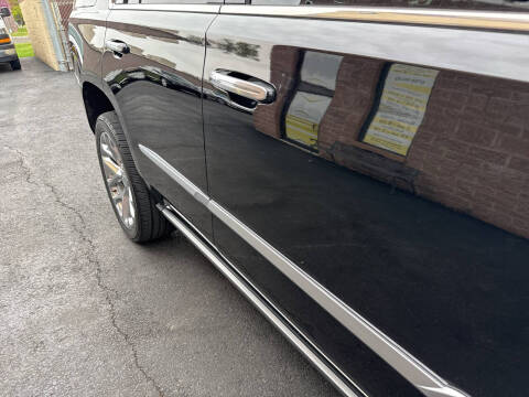 2018 Cadillac Escalade Platinum