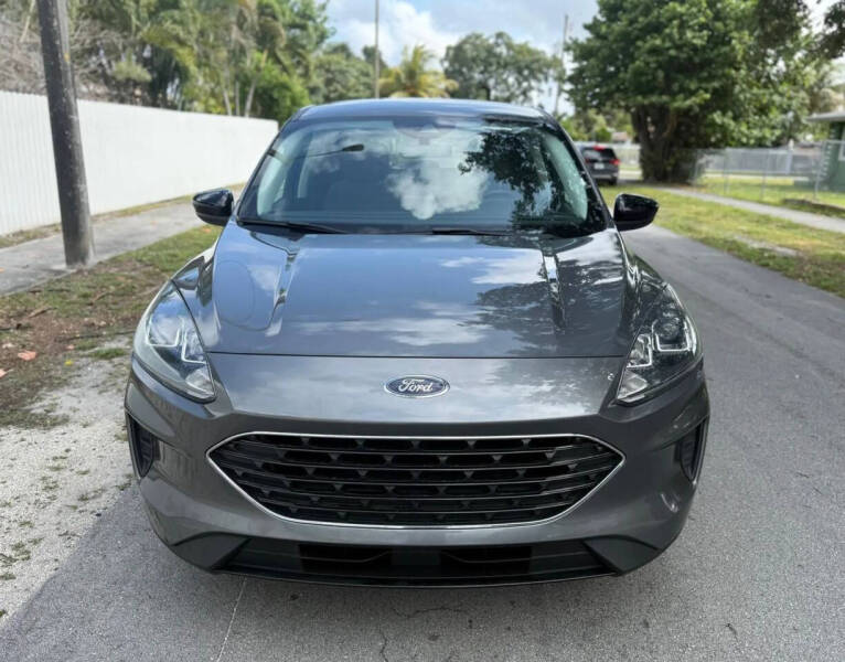 2022 Ford Escape SE