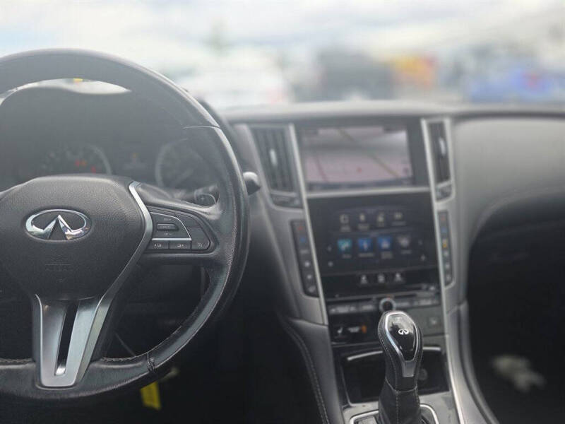 2018 Infiniti Q50 3.0T Luxe