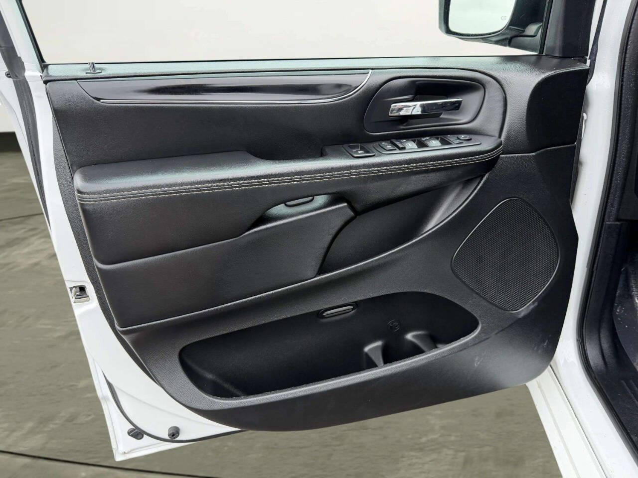 DodgeGrand Caravan12