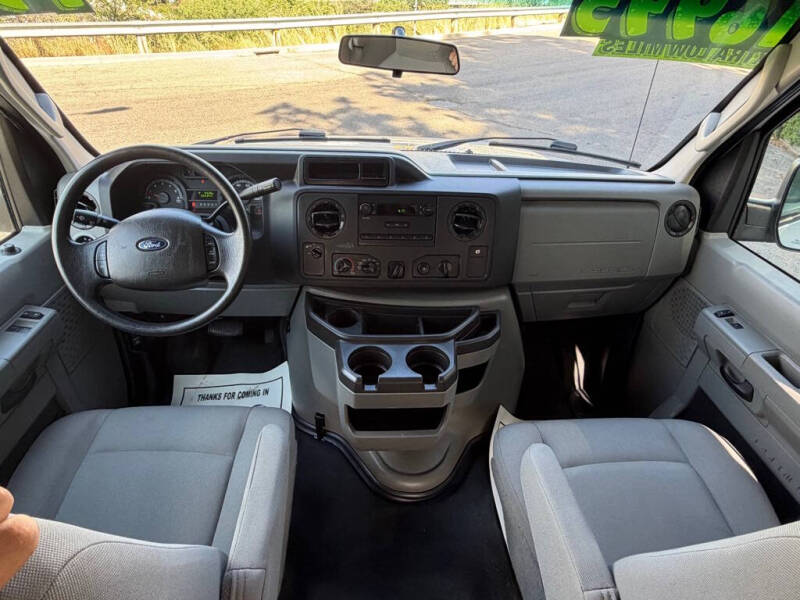2014 Ford E-Series E-150
