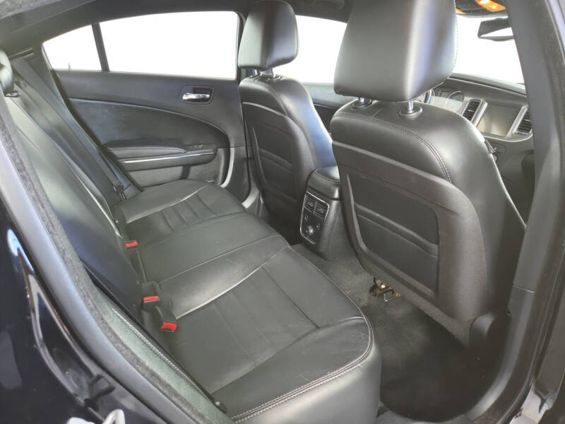 2013 Dodge Charger SXT Plus