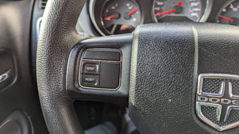 2012 Dodge Avenger SE