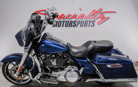 2022 Harley-Davidson Street Glide