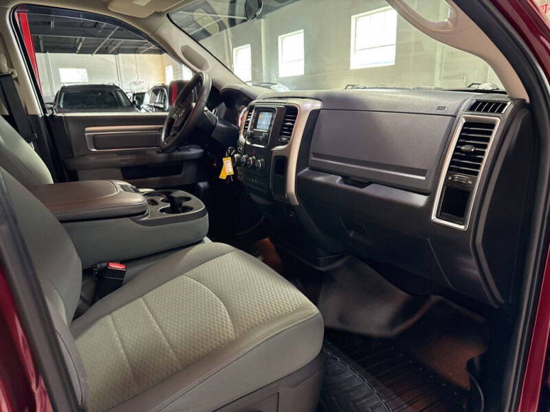 2018 RAM 1500 SLT