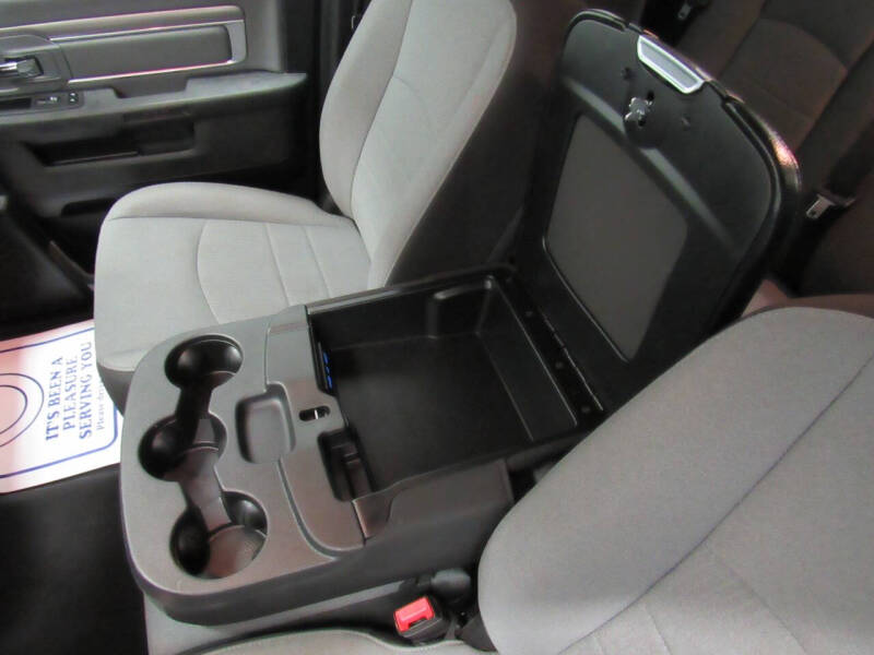 2024 RAM 1500 Classic SLT