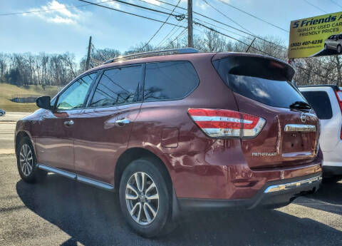 2014 Nissan Pathfinder Hybrid for sale at FIVE FRIENDS AUTO in Wilmington DE