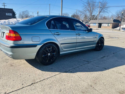 2003 BMW 3 Series for sale at Busbee's Auto Sales in Coopersville MI