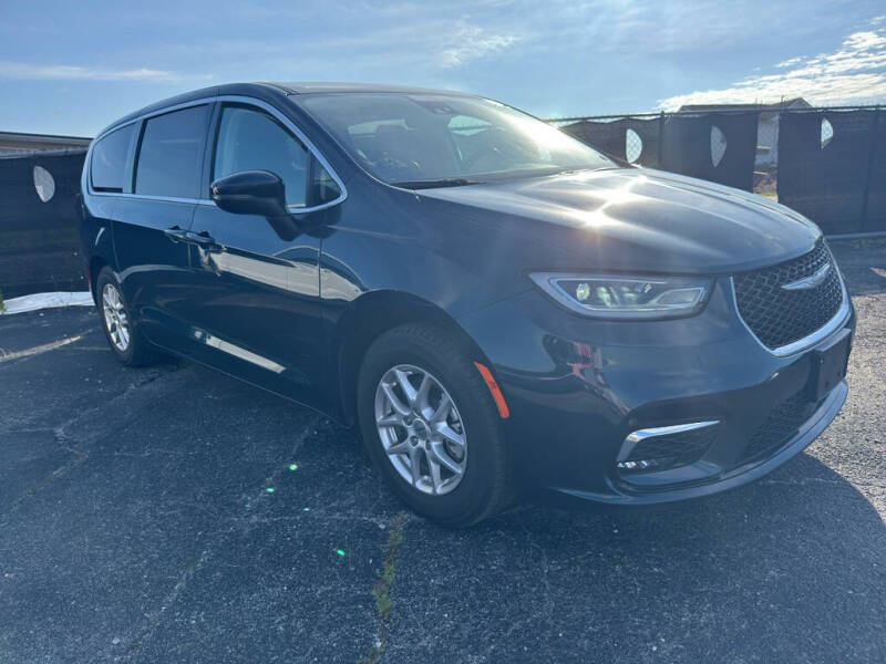 2023 Chrysler Pacifica Touring L