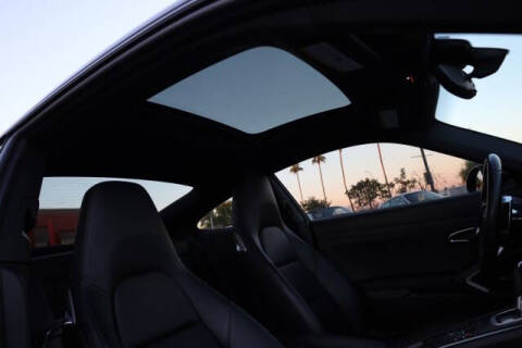 2017 Porsche 911 Carrera 4