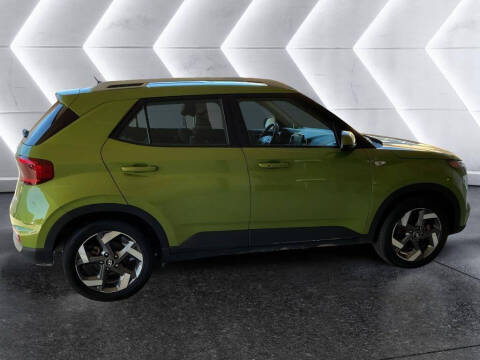 2024 Hyundai Venue SEL