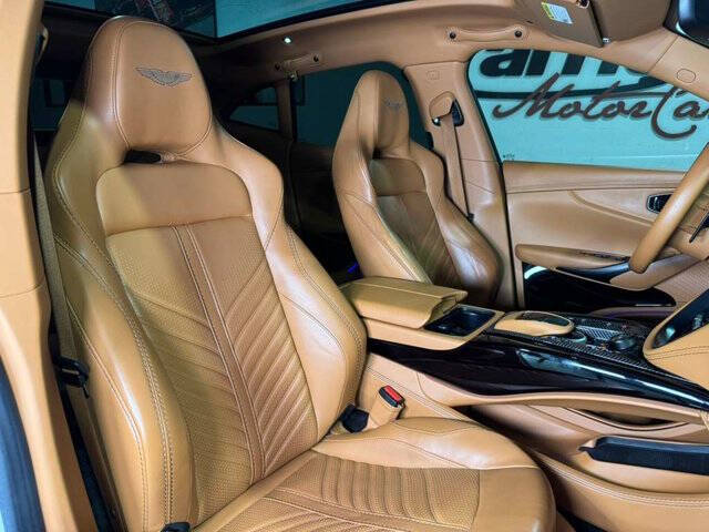 2023 Aston Martin DBX 707