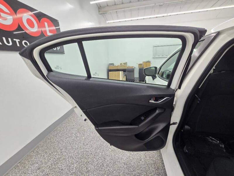 2017 Mazda MAZDA3 Sport