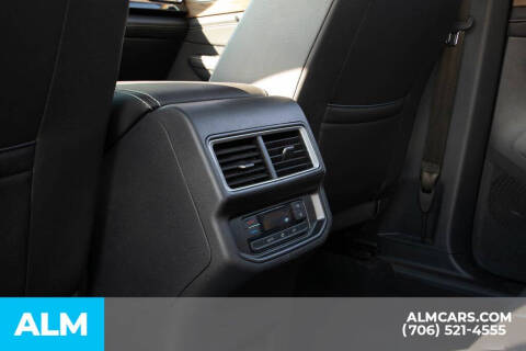 2025 Volkswagen Atlas SE