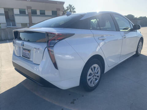 2017 Toyota Prius One