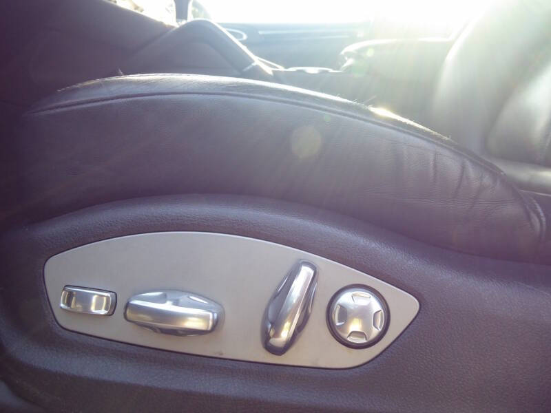 2014 Porsche Cayenne GTS