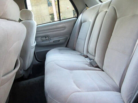 2000 Ford Crown Victoria LX