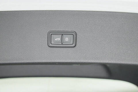 2023 Audi Q8 quattro Premium Plus 55 TFSI