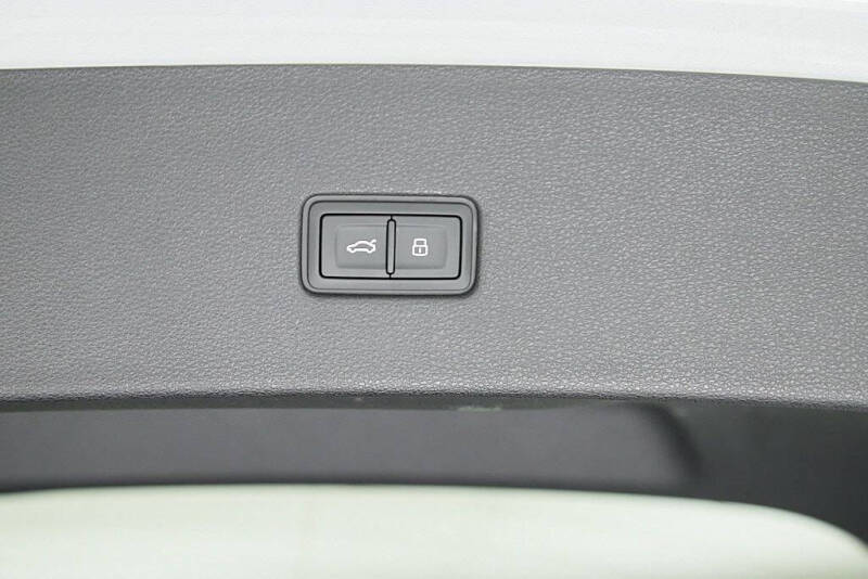 2023 Audi Q8 quattro Premium Plus 55 TFSI