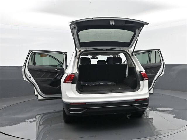 2023 Volkswagen Tiguan SE 4Motion