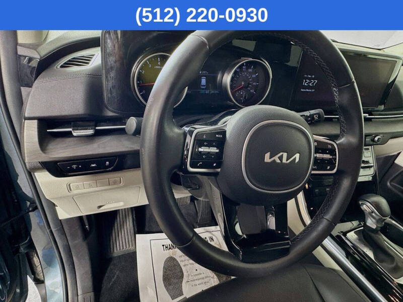 2023 Kia Carnival EX