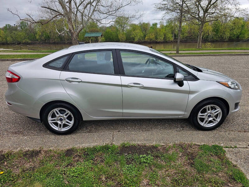 Used 2017 Ford Fiesta SE with VIN 3FADP4BJ1HM116025 for sale in Terre Haute, IN