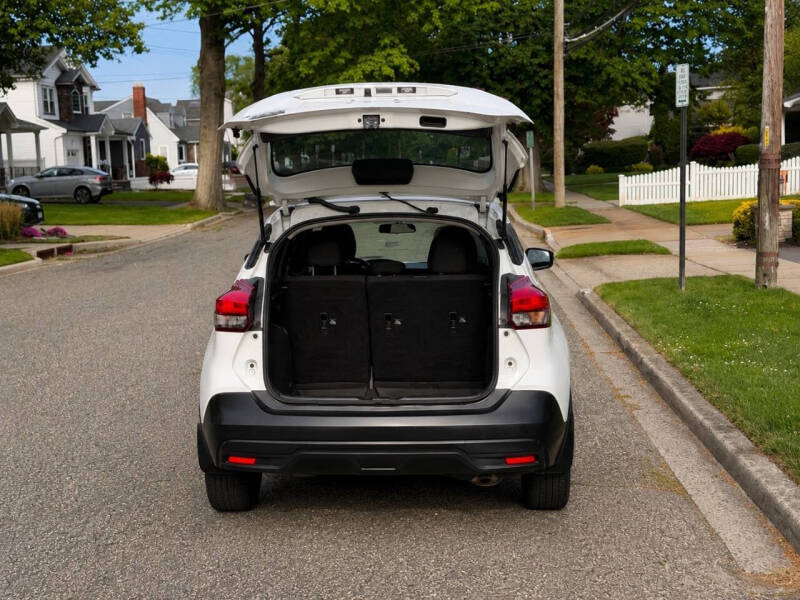 2018 Nissan Kicks S