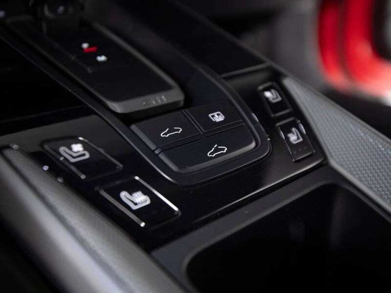 2024 Porsche 911 Carrera