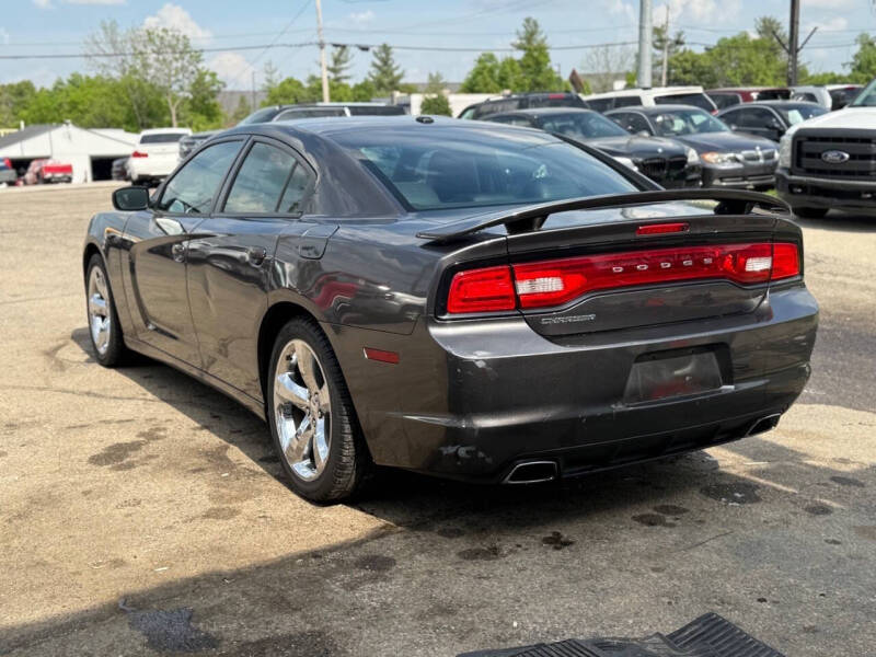 2013 Dodge Charger SXT