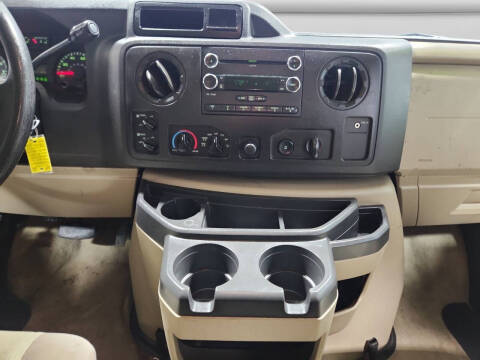 2011 Ford E-Series E-350 SD XLT