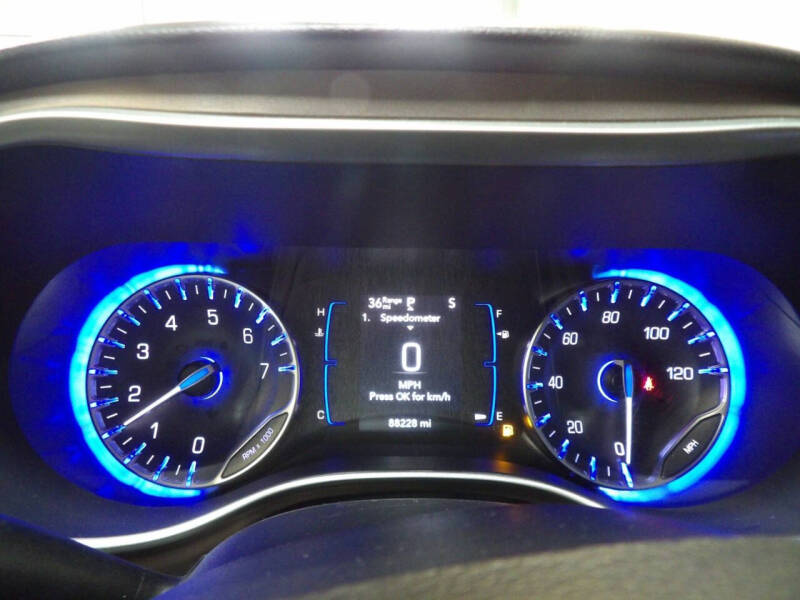2021 Chrysler Voyager L