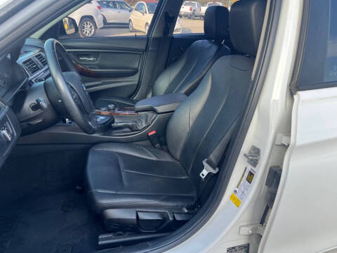 2016 BMW 3 Series 320i