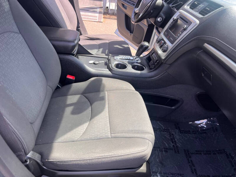 2015 GMC Acadia SLE-2