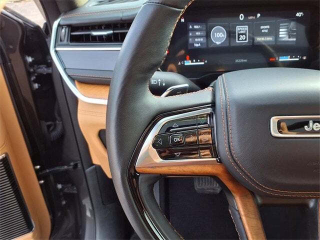 2023 Jeep Grand Cherokee Summit Reserve