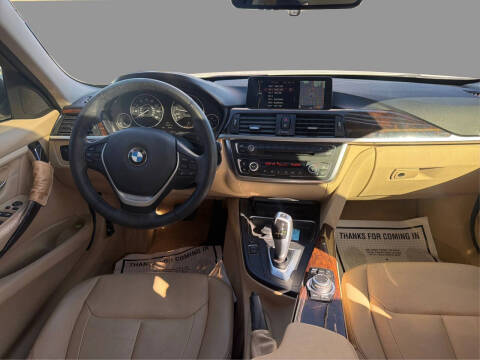 2012 BMW 3 Series 328i