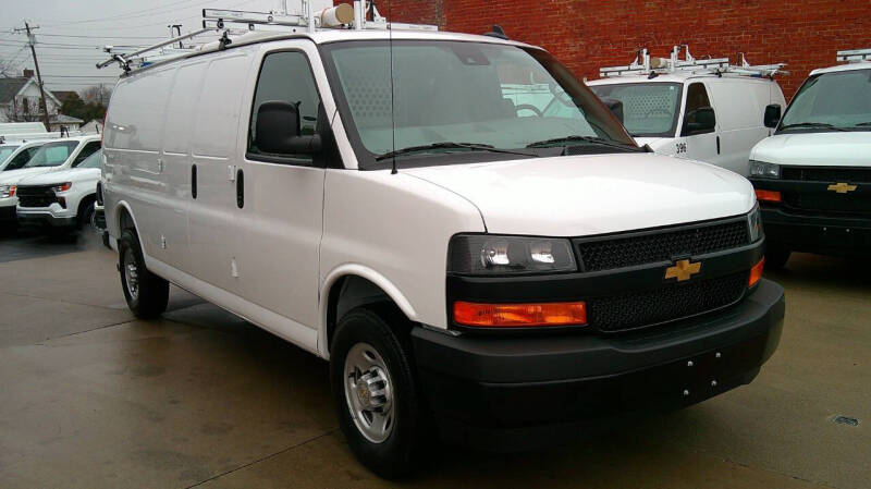 2025 Chevrolet Express 2500
