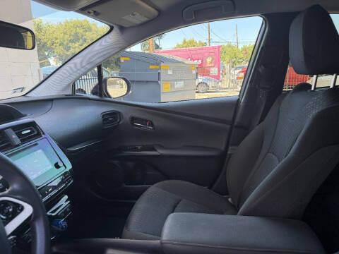 2016 Toyota Prius Two