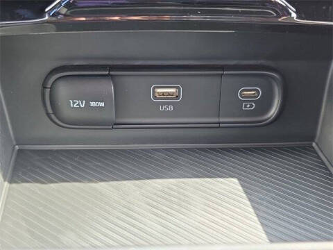 2025 Kia Sportage Hybrid LX