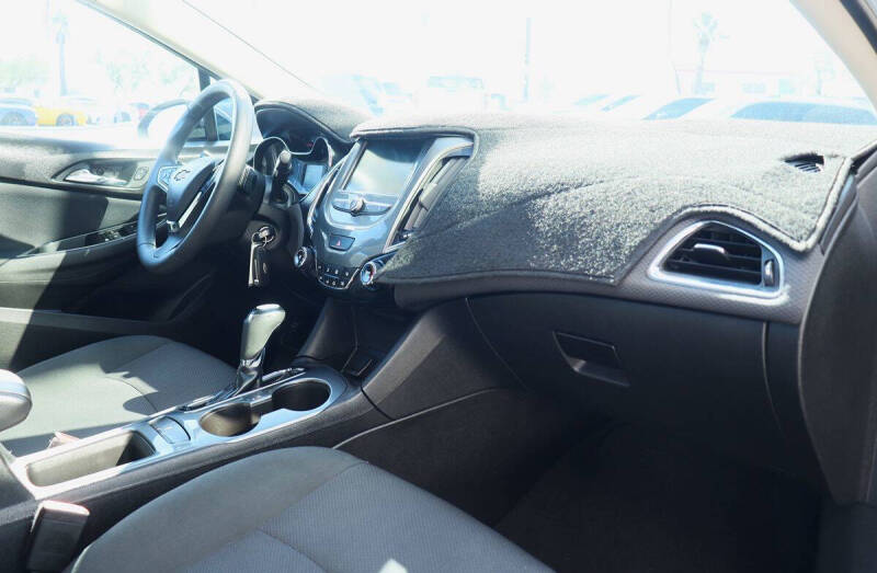 2018 Chevrolet Cruze LT Auto