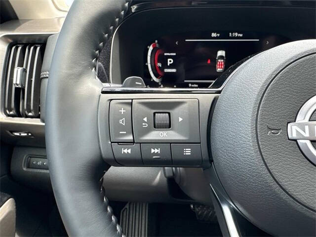 2025 Nissan Pathfinder Platinum