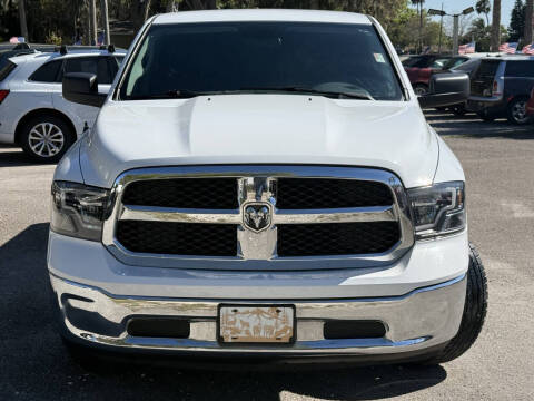 2017 RAM 1500 SLT