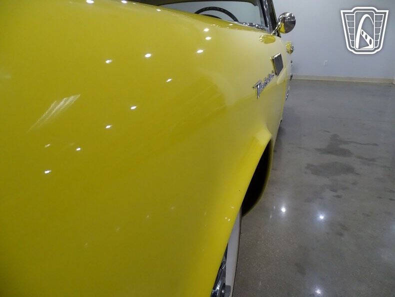1957 Ford Thunderbird