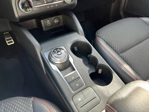 2024 Ford Escape Hybrid ST-Line