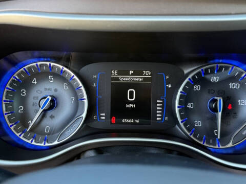 2021 Chrysler Voyager L