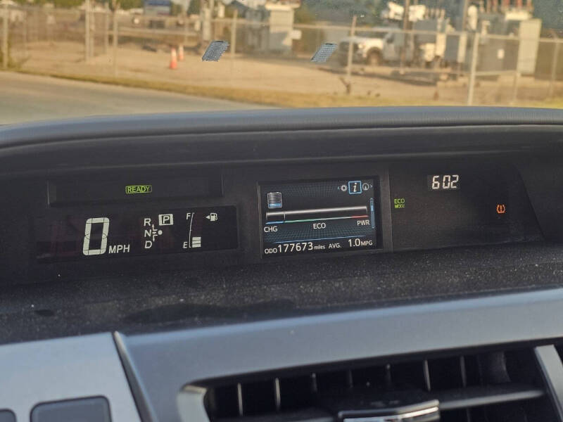 2017 Toyota Prius v Three