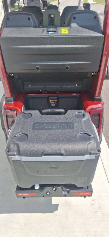 2025 Evolution D-MAX GT4